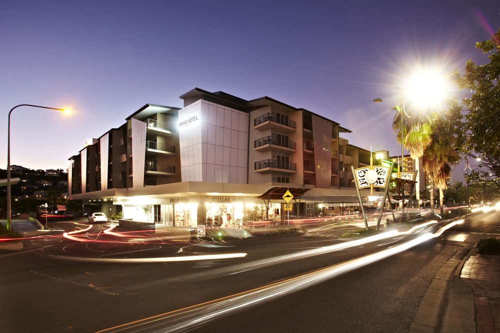 Grand Hotel and Apartments Townsville image 1